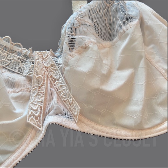 Empreinte 46D Lucy 07116 Full-Cup Unpadded Underwire French Lace Bra in Blush - Picture 6 of 16